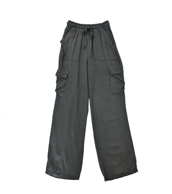 pantalón fluido cargo en tencel color gris antracita