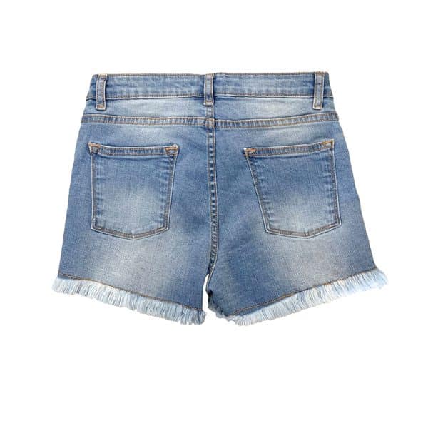 short denim azul con efecto gastado suave. cierre con botones y 2 bolsillos traseros